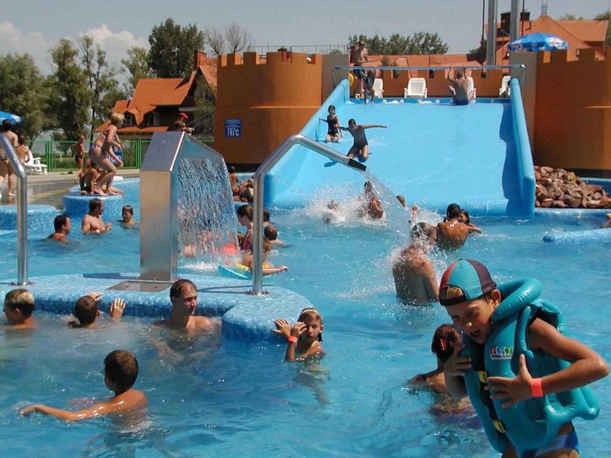 Lido Riviera, Relux Apartman Balatonlelle Exteriör bild