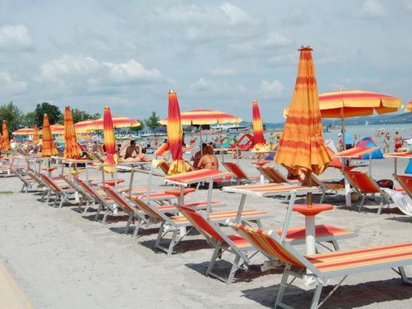 Lido Riviera, Relux Apartman Balatonlelle Exteriör bild
